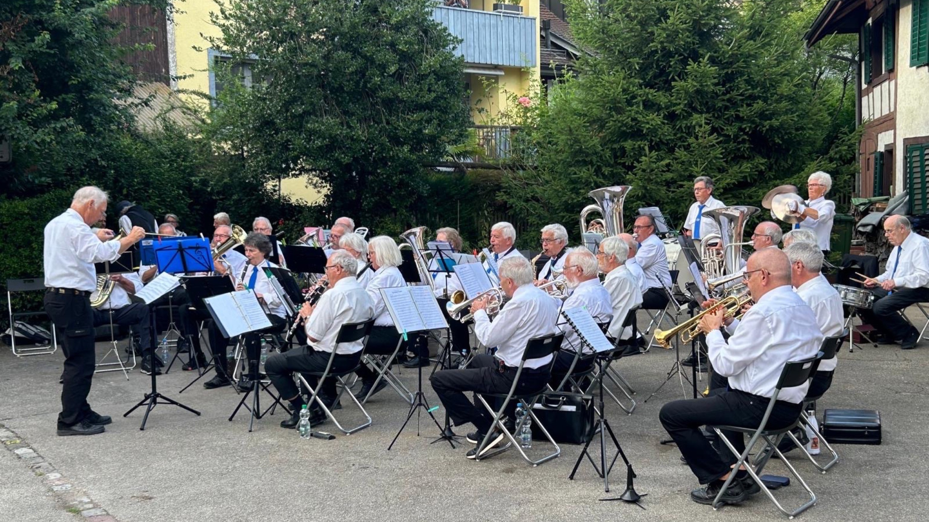 Nicht verpassen: Sommerkonzert am Dienstag, 15. Juli 2025, 19.30 Uhr, Hintergasse Bülach 