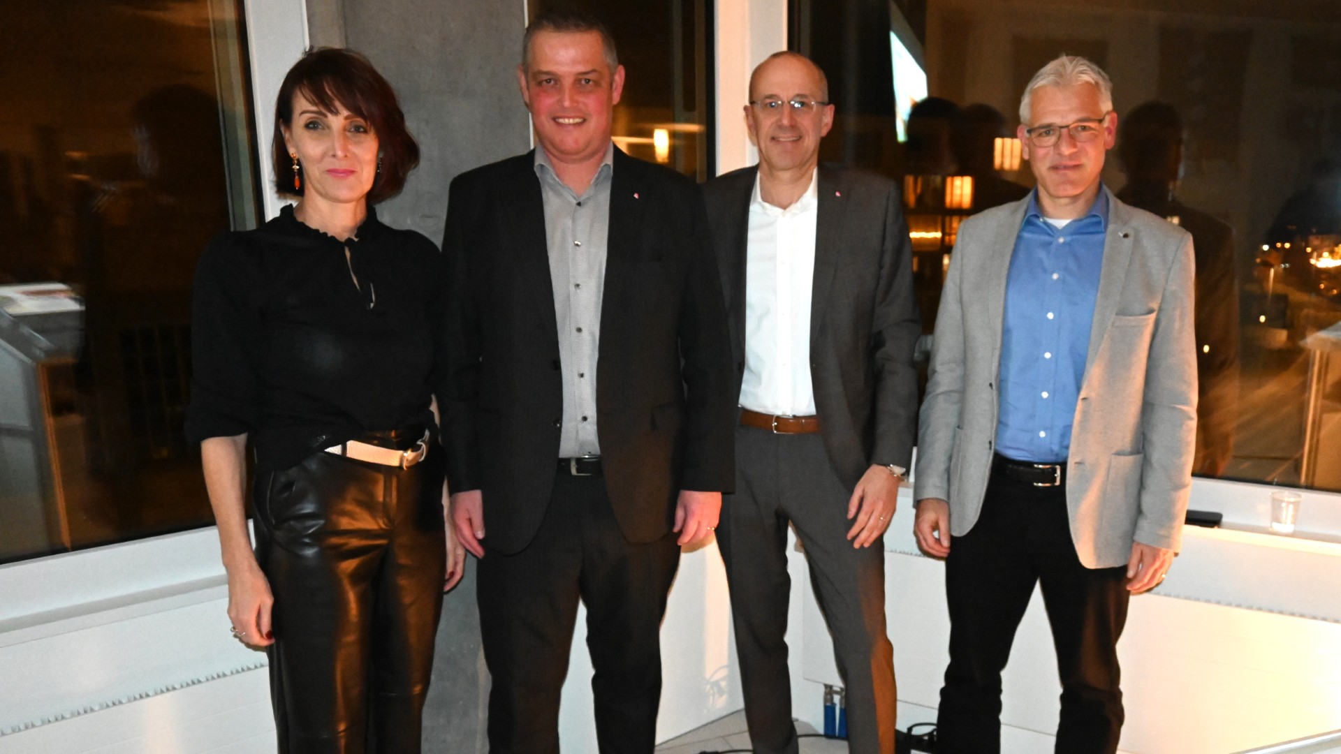An diesem Abend Auskunft gaben von links: Stadträtin Andrea Spycher, Stadtrat Andreas Müller, Stadtpräsident Mark Eberli und Leiter Perimeter Nord SBB Konrad Steckeisen.