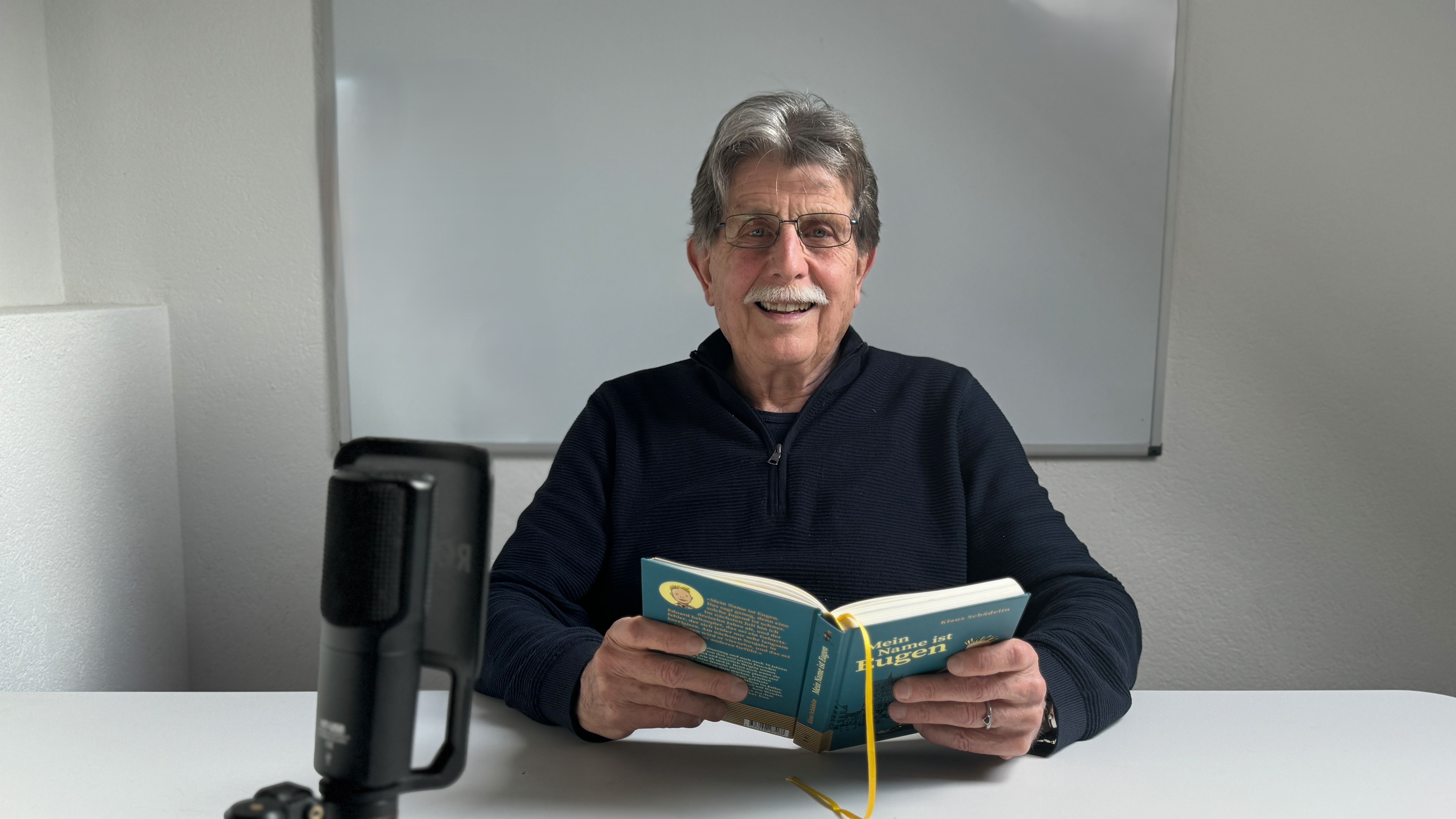 Christian Ulrich. Ein Mann, ein Mikrofon und vier Lausbuben.