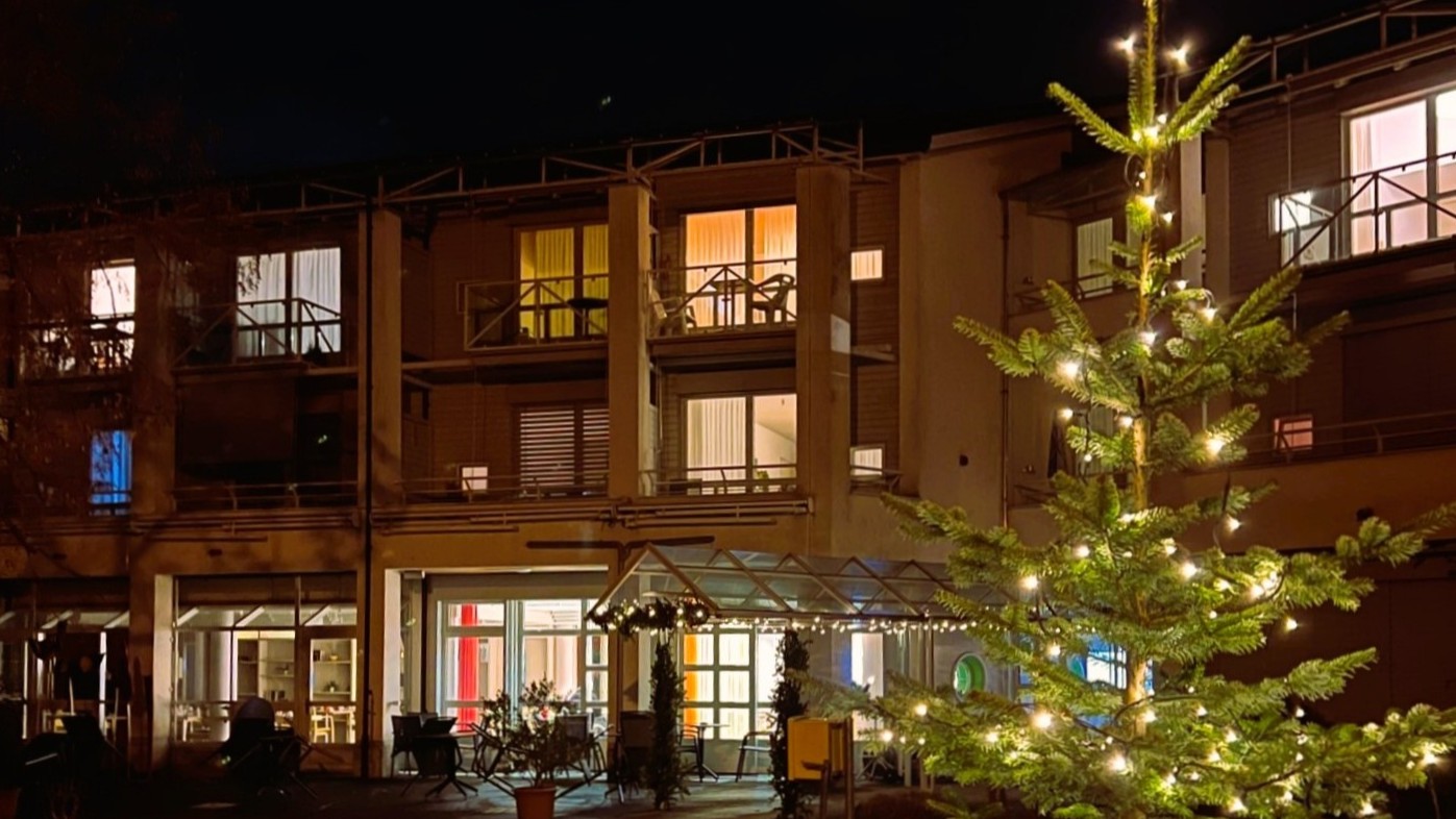 Die Bewohnerinnen und Bewohner und das ganze Team des Alters und Pflegeheims freuen sich auf Euren Besuch.