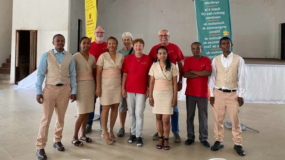 Gruppenbild der Leute von VFTM und ASF-CH während der Mission 