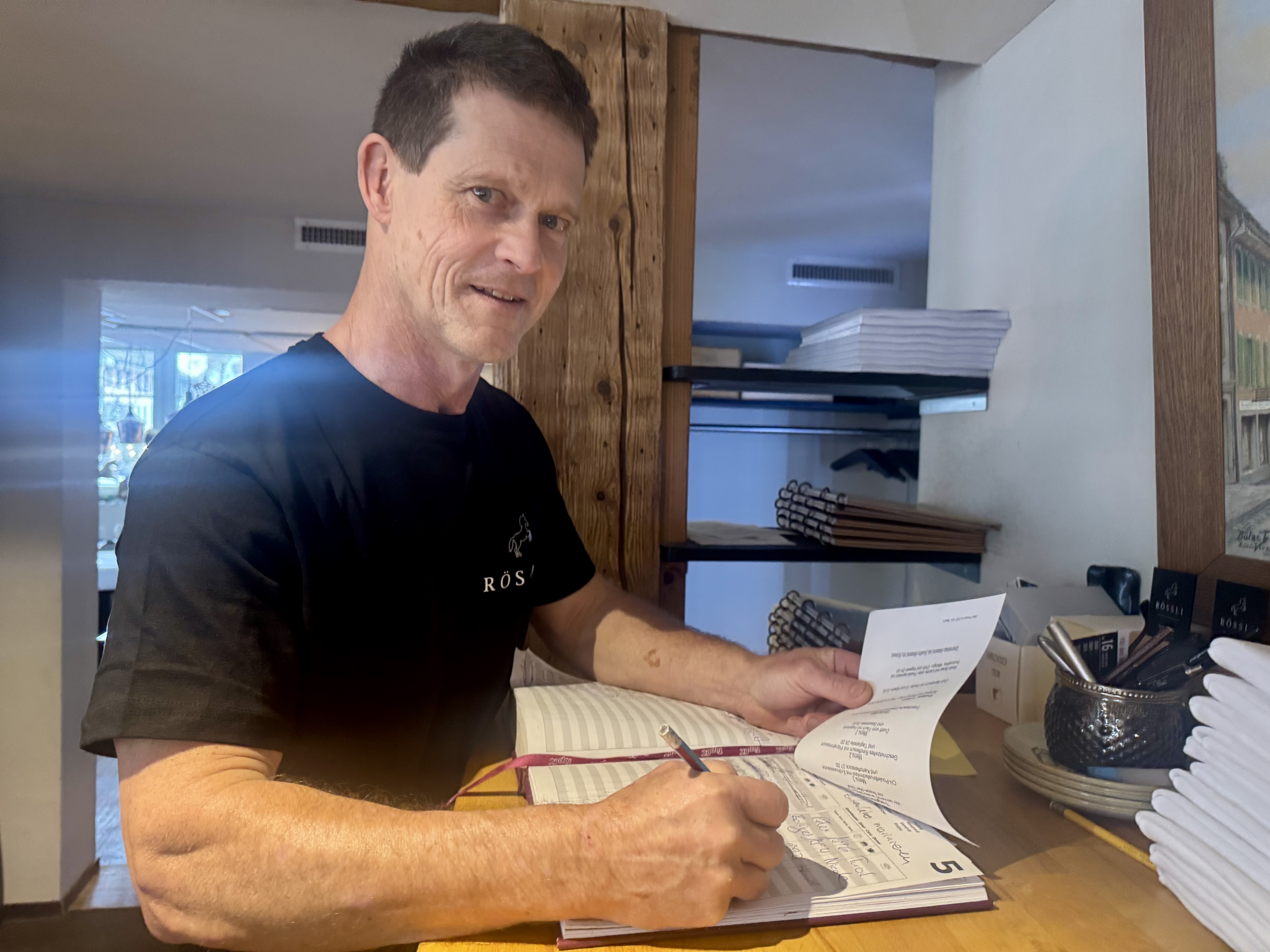 Das Reservationsbuch ist gut gefüllt.