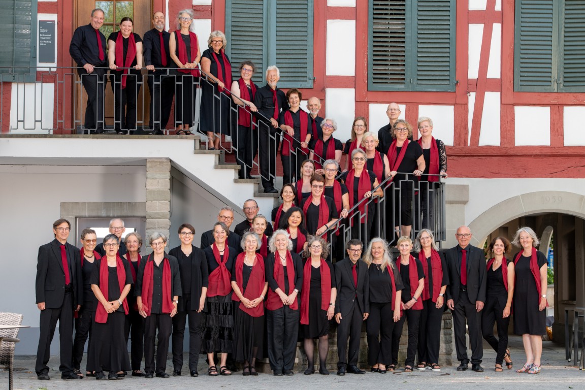 Die Neue Kantorei Bülach – über 50 Sängerinnen und Sänger freuen sich auf das Konzert «Hymne au soleil».