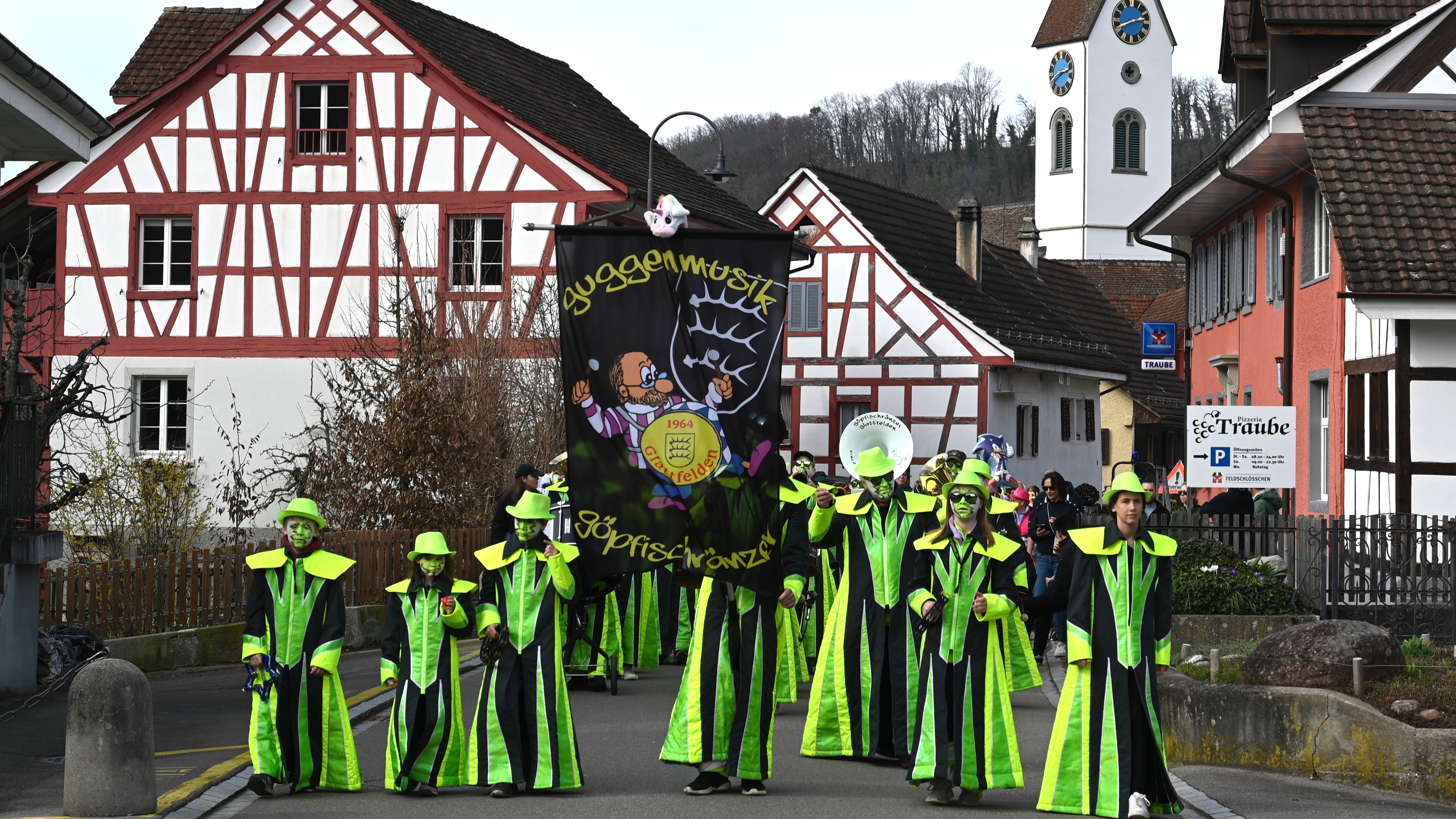 Darf an der Glattfelder Fasnacht nicht fehlen: Unsere Göpfischränzer.
